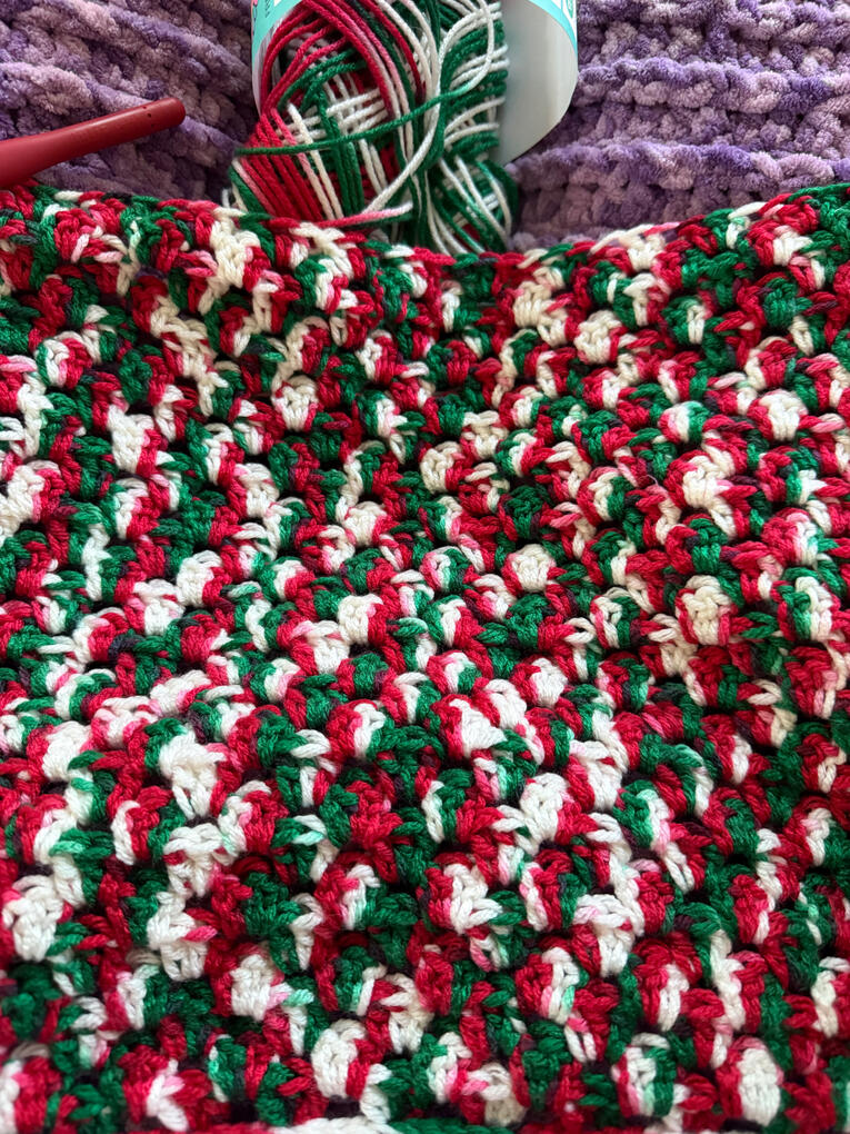 Afghan - Christmas/Holiday Afghan - Christmas/Holiday